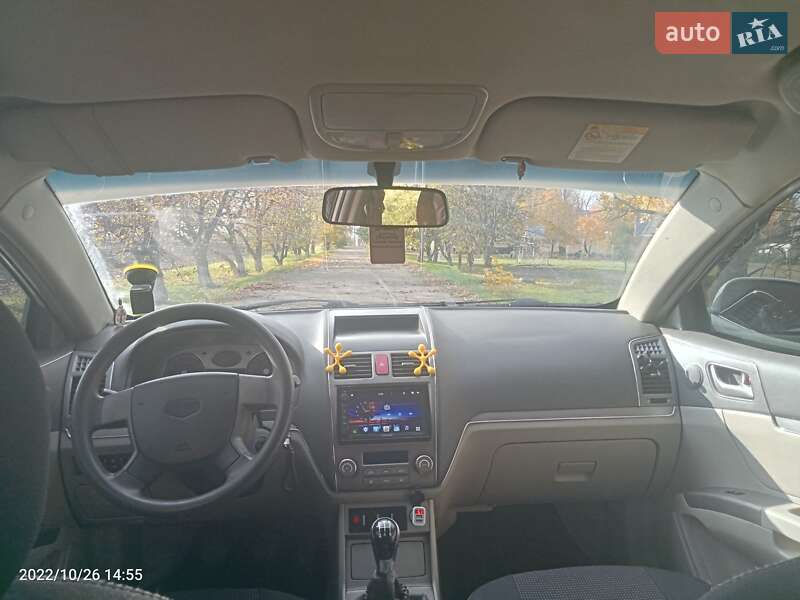 Седан Geely Emgrand 7 (EC7) 2011 в Первомайську