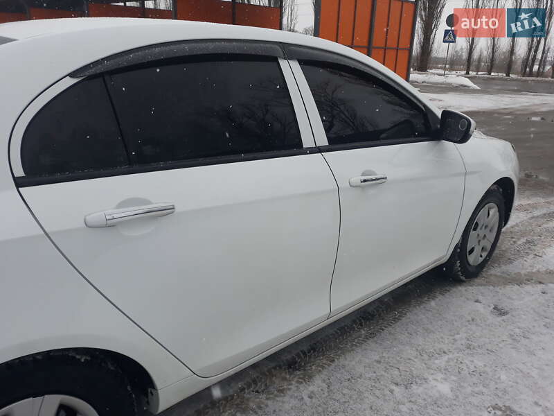 Седан Geely Emgrand 7 (EC7) 2017 в 