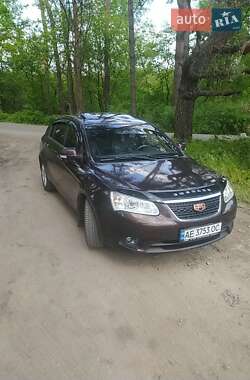 Седан Geely Emgrand 7 (EC7) 2013 в 