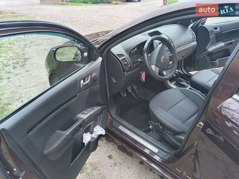 Позашляховик / Кросовер Geely Emgrand 7 (EC7) 2013 в Калуші