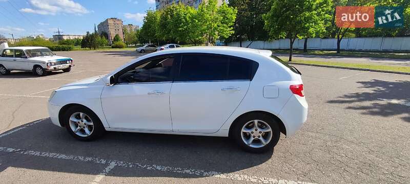 Хетчбек Geely Emgrand 7 (EC7) 2014 в Кривому Розі