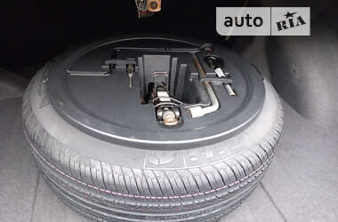 Седан Geely Emgrand 7 (EC7) 2011 в 