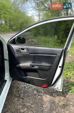 Седан Geely Emgrand 7 (EC7) 2014 в 
