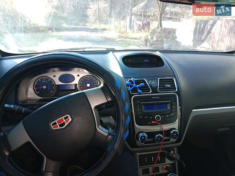 Седан Geely Emgrand 7 (EC7) 2013 в Кривом Роге