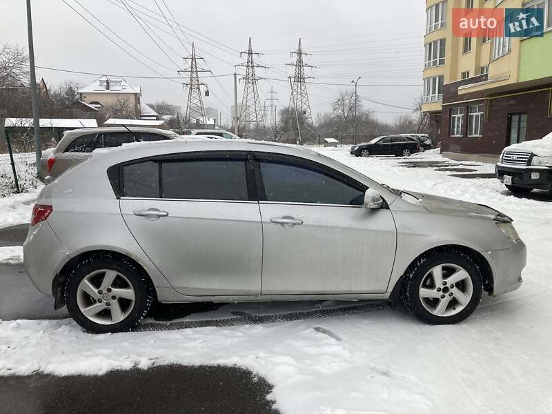 Хетчбек Geely Emgrand 7 (EC7) 2013 в Києві