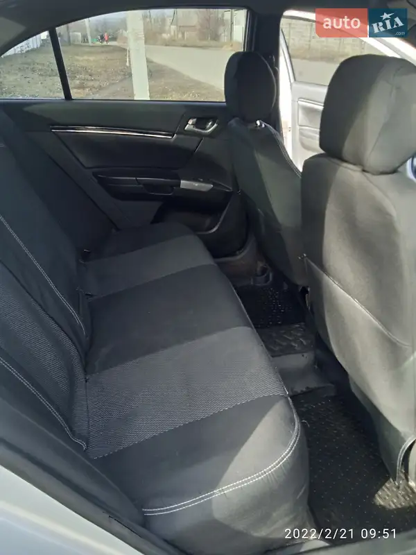 Седан Geely Emgrand 7 (EC7) 2013 в 