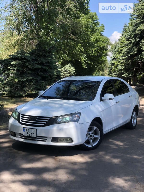 Седан Geely Emgrand 7 (EC7) 2014 в Каменском