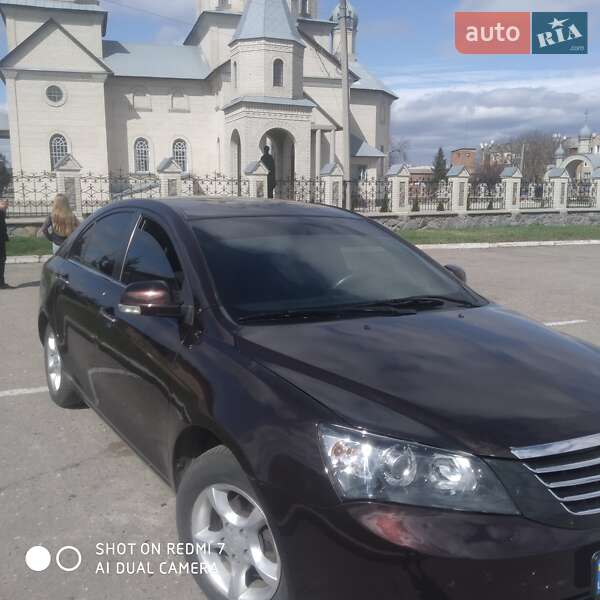 Седан Geely Emgrand 7 (EC7) 2013 в 