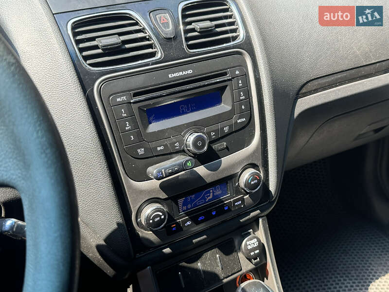 Седан Geely Emgrand 7 (EC7) 2014 в Краснограді
