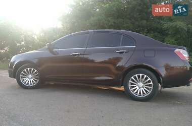 Седан Geely Emgrand 7 (EC7) 2012 в 