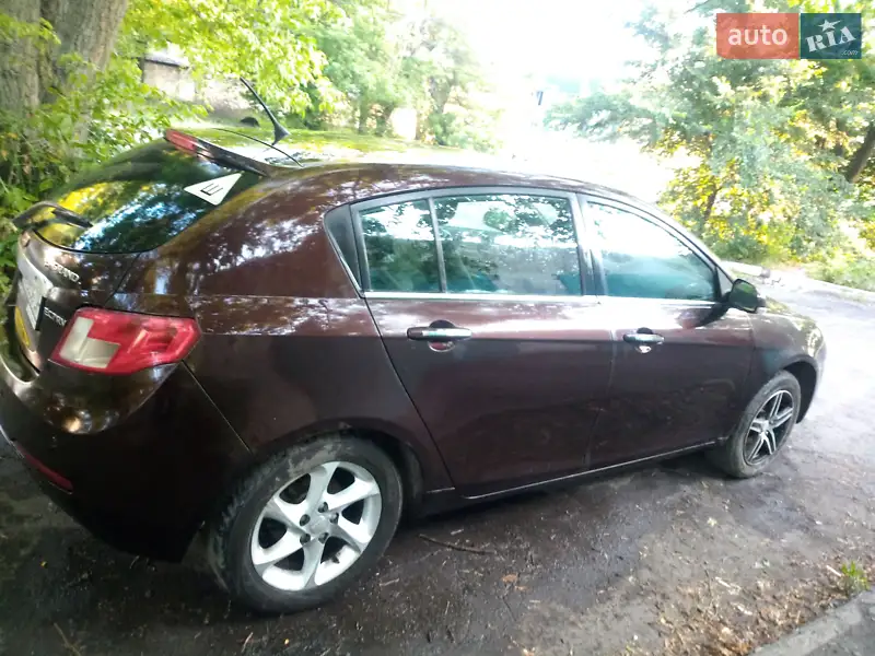 Geely Emgrand 7 (EC7) 2012