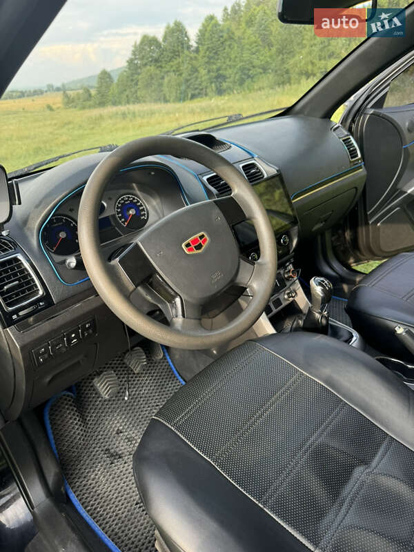 Седан Geely Emgrand 7 (EC7) 2013 в Надворной