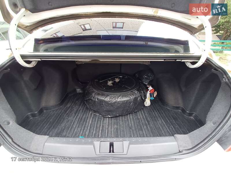 Седан Geely Emgrand 7 (EC7) 2013 в Хмельницькому