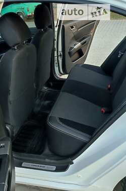 Седан Geely Emgrand 7 (EC7) 2012 в 