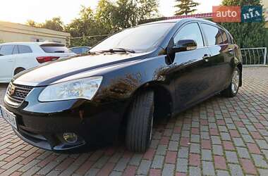 Хетчбек Geely Emgrand 7 (EC7) 2012 в 