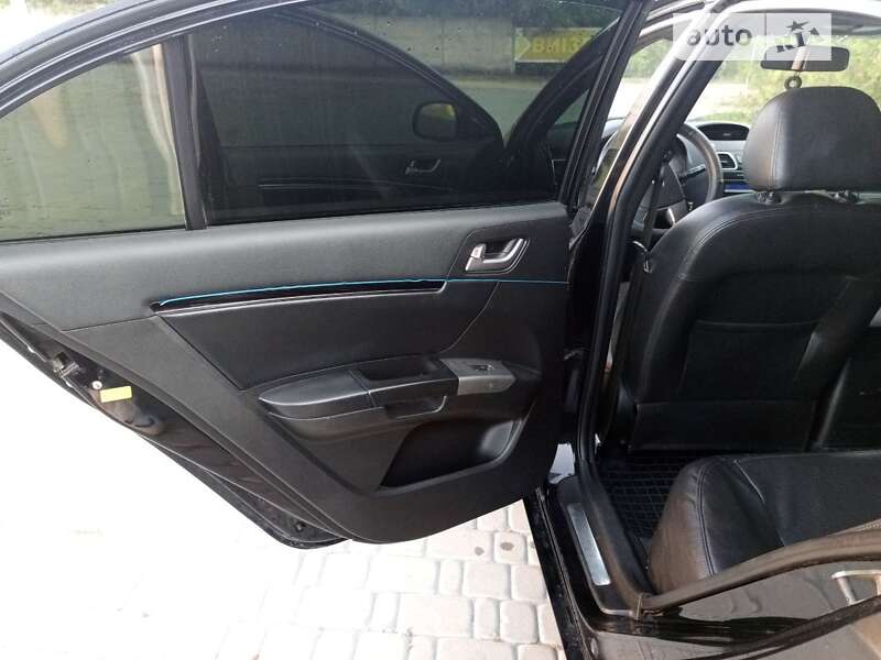 Седан Geely Emgrand 7 (EC7) 2013 в Борщеві
