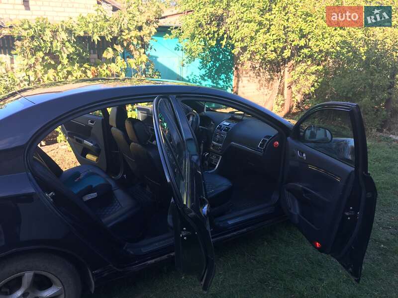 Седан Geely Emgrand 7 (EC7) 2013 в Вознесенську