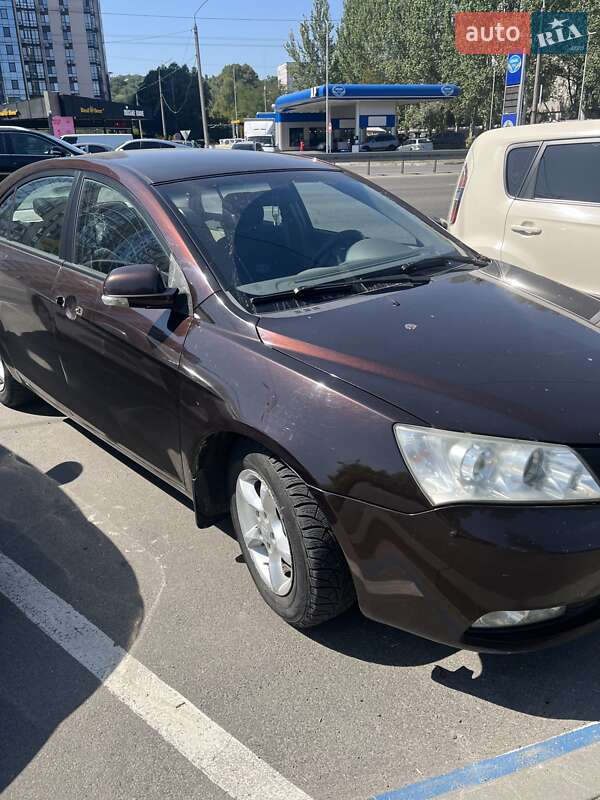 Седан Geely Emgrand 7 (EC7) 2012 в Дніпрі