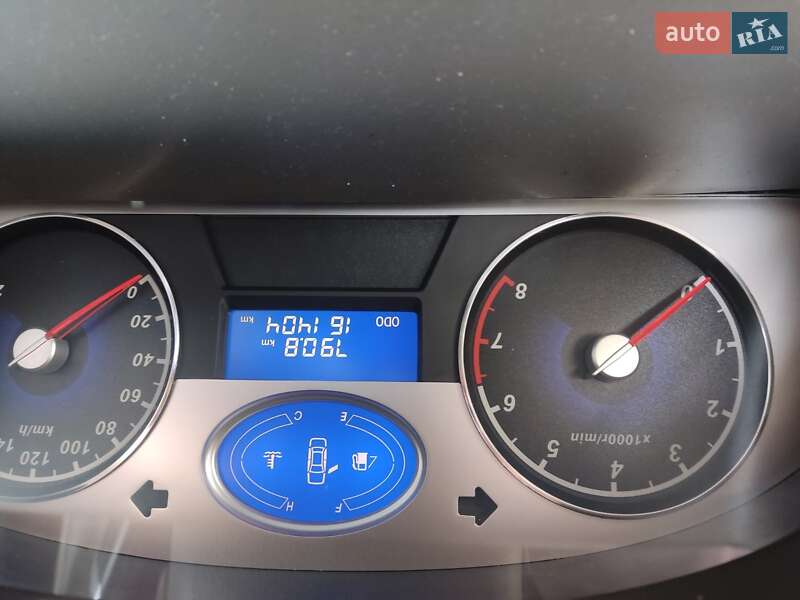 Седан Geely Emgrand 7 (EC7) 2012 в Славуті