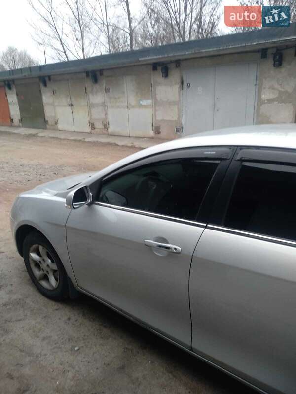 Седан Geely Emgrand 7 (EC7) 2013 в Каменском