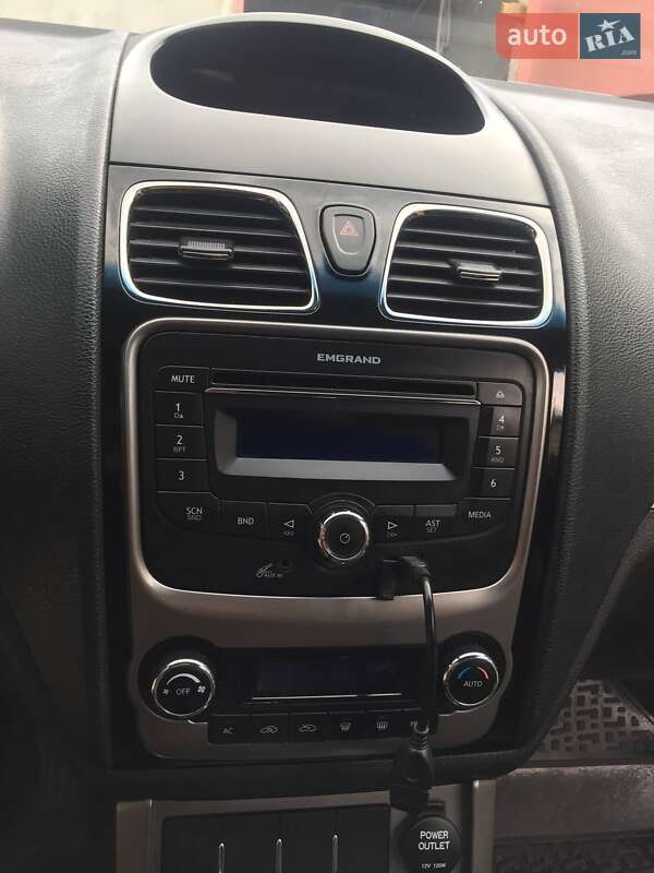Хэтчбек Geely Emgrand 7 (EC7) 2014 в Павлограде