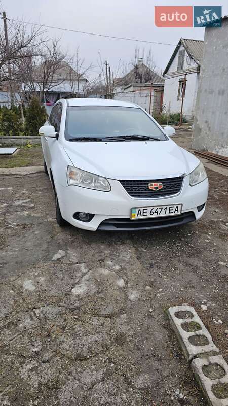 Хэтчбек Geely Emgrand 7 (EC7) 2013 в Днепре