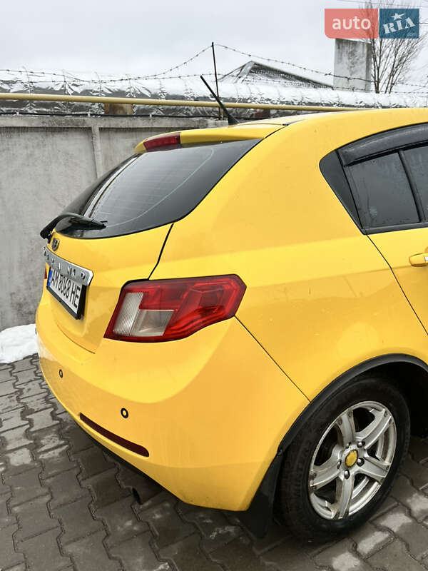 Хетчбек Geely Emgrand 7 (EC7) 2011 в Покровському