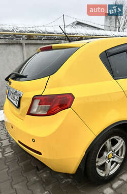 Хетчбек Geely Emgrand 7 (EC7) 2011 в 