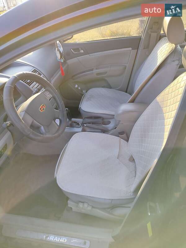 Седан Geely Emgrand 7 (EC7) 2012 в Роздільній