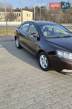 Седан Geely Emgrand 7 (EC7) 2014 в 
