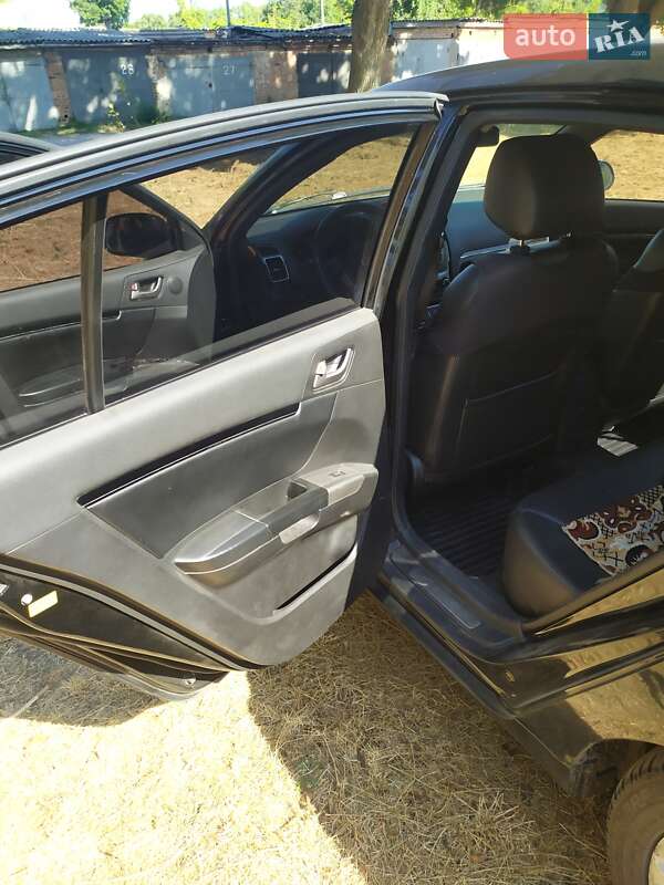 Хетчбек Geely Emgrand 7 (EC7) 2013 в Ніжині