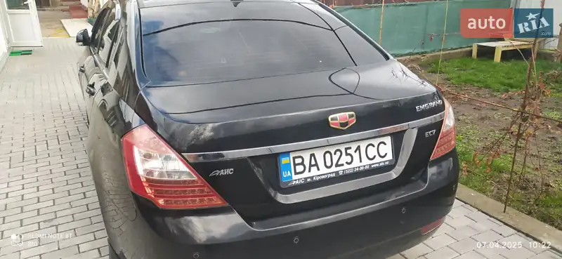 Седан Geely Emgrand 7 (EC7) 2012 в 
