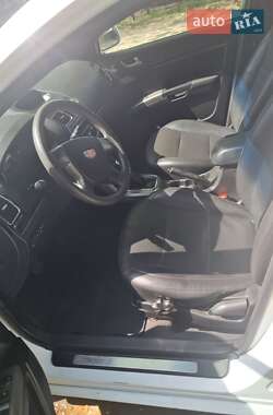 Хетчбек Geely Emgrand 7 (EC7) 2014 в 