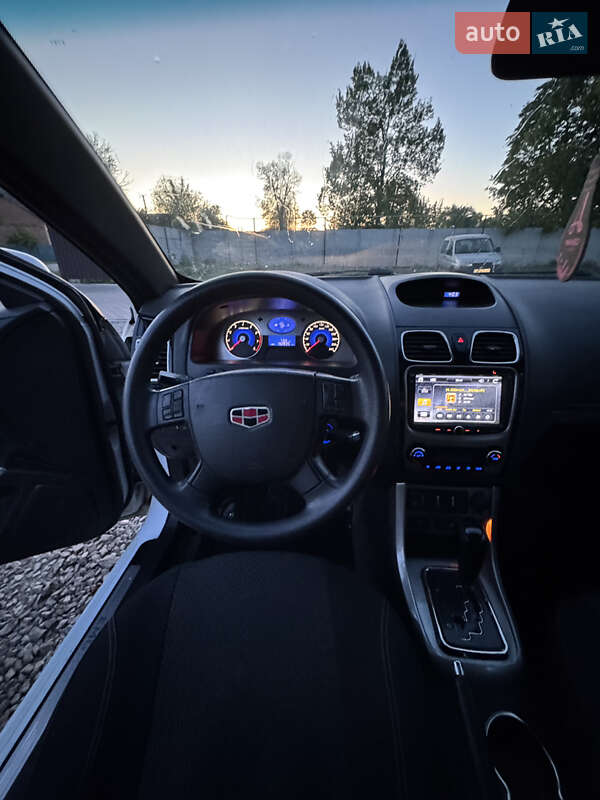 Седан Geely Emgrand 7 (EC7) 2013 в Глобине