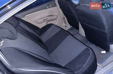Хетчбек Geely Emgrand 7 (EC7) 2012 в 
