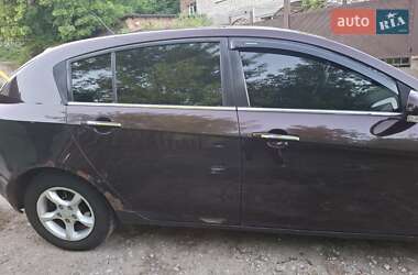Хэтчбек Geely Emgrand 7 (EC7) 2013 в 