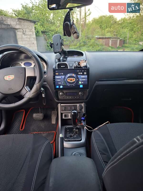 Хетчбек Geely Emgrand 7 (EC7) 2013 в Дніпрі