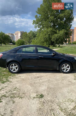 Седан Geely Emgrand 7 (EC7) 2012 в 