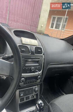 Седан Geely Emgrand 7 (EC7) 2014 в 