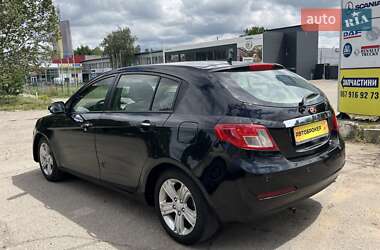 Хэтчбек Geely Emgrand 7 (EC7) 2012 в 