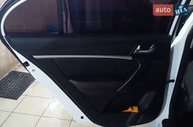Седан Geely Emgrand 7 (EC7) 2018 в 
