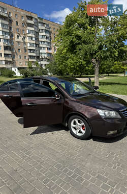 Седан Geely Emgrand 7 (EC7) 2013 в 