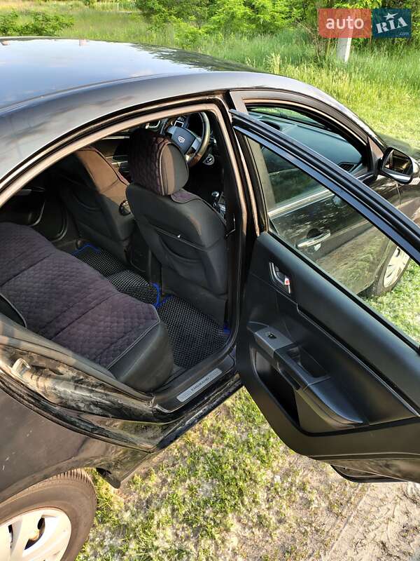 Седан Geely Emgrand 7 (EC7) 2013 в Украинке