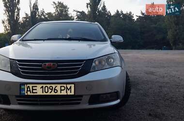 Седан Geely Emgrand 7 (EC7) 2012 в 