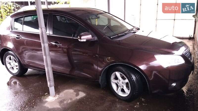 Хетчбек Geely Emgrand 7 (EC7) 2014 в Чернігові