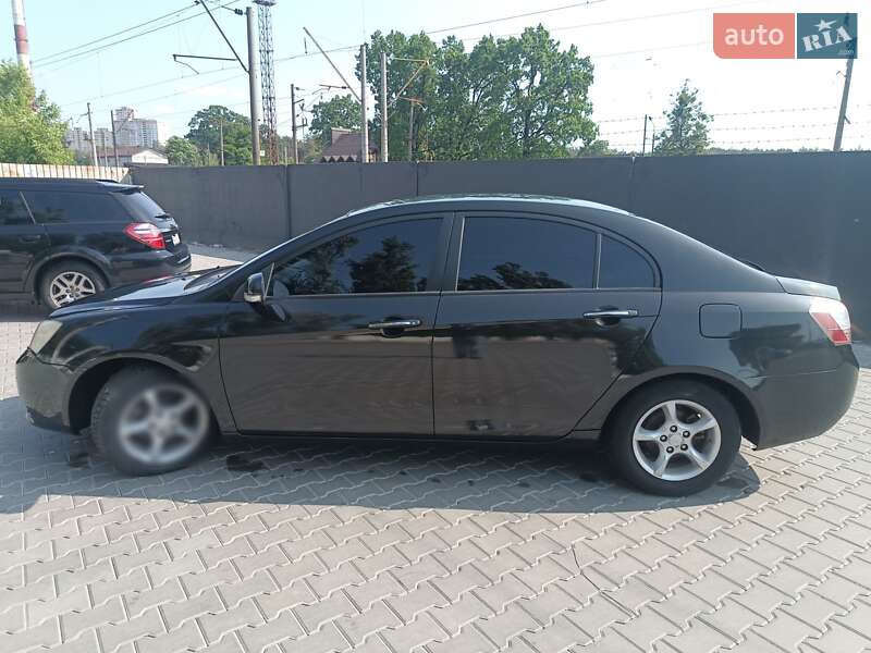 Седан Geely Emgrand 7 (EC7) 2011 в Коцюбинському