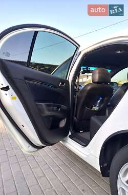 Седан Geely Emgrand 7 (EC7) 2013 в 