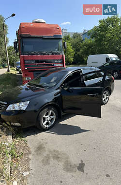 Седан Geely Emgrand 7 (EC7) 2013 в 
