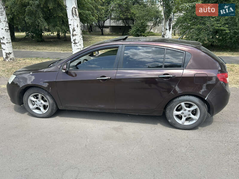Хетчбек Geely Emgrand 7 (EC7) 2011 в Павлограді