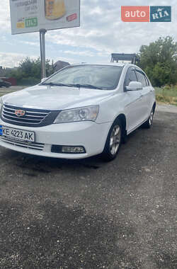 Седан Geely Emgrand 7 (EC7) 2012 в 